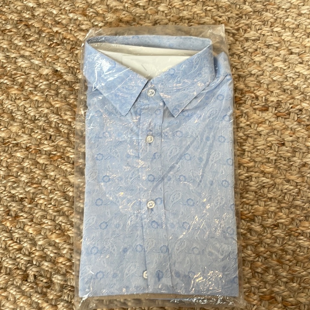 Port Collection Button Down